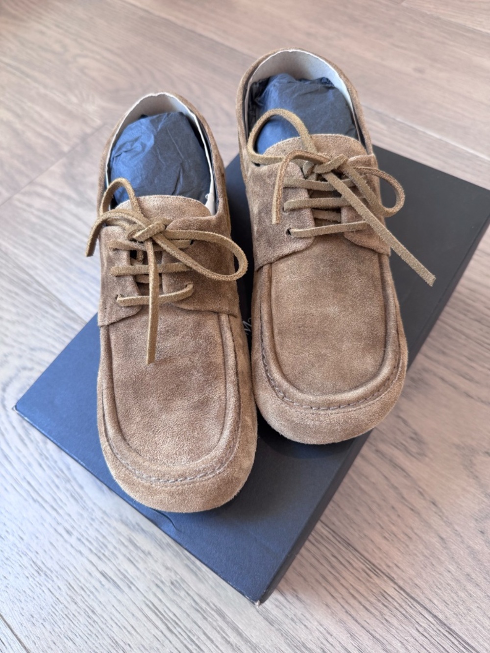 Massimo Dutti, Women's Suede Leather Deck Shoes, Size: 6US, Color: Camel
